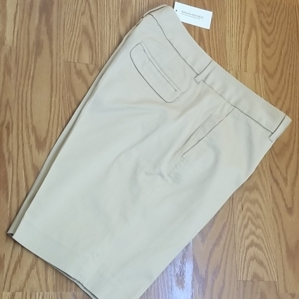 NWT banana republic shorts size‎ 2